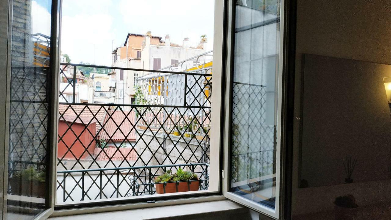 Holidays In Trastevere Appartamento *
